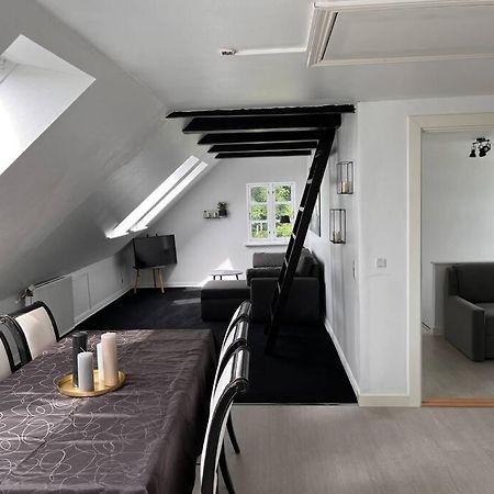 Stor Rummelig Lejlighed Med Egen P-Plads Kolding Buitenkant foto